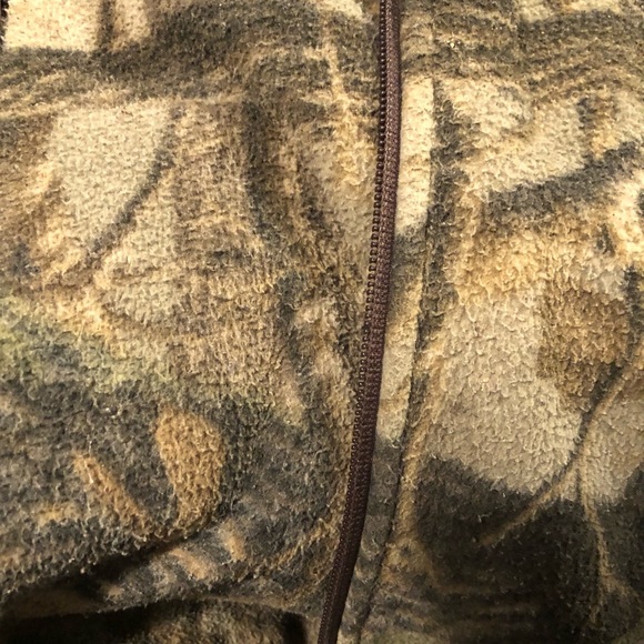 Sale Cabelas Outdoor Gear Camo Vest, Zippers, Size XL/Rev Gently Used - Picture 4 of 8